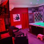 Loveroom