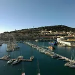Magnifique T2 Climatise Avec Parking Prive A Sete - Fr-1-472-207