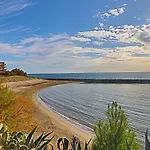 Magnifique T2 Climatise Avec Parking Prive A Sete - Fr-1-472-207