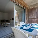Studio 4 Couchages Avec Terrasse En Bord De Mer - Fr-1-825-25