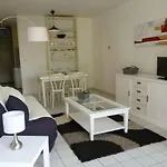 Studio Avec Parking, 4 Pers., Pres De La Mer - Fr-1-825-2