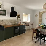 La Maison De Leo