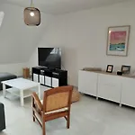 Le Haut Du Nelud - Appt Dans Maison Avec Jardin