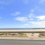T2 Avec Terrasse Ombragee Et Parking A 100M De La Plage