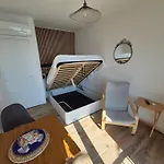 Studio 19M2 Classe 1, Vue Sur Etang De Thau, 200M Des Cures, 2Eme Etage Sans Ascenseur