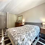 Grand Appartement Mer Et Commerces A Pied