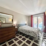 Grand Appartement Mer Et Commerces A Pied