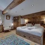 Chalet Skis Aux Pieds Avec Piscine Et Sauna A Val-D'Isere - Fr-1-567-126