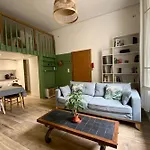 Urban Escape - Modern And Spacious!
