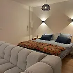 Appartement Standing 500M De La Plage !
