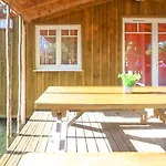 Chalet Bois Tout Equipe 35 M2 2 Chambres Terrasse Couverte Place Parking Piscine Collective 4 Personnes