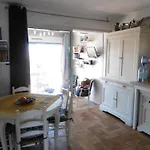 Rez-De-Jardin 4 Pers Proche Plage Et Port Noirmoutier - Fr-1-823-32