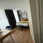 Hotel Moderna
