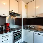 Apartment La Presqu'Ile-7 By Interhome