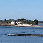 Au Calme, Les Pieds Dans L'Eau, 106 Route De La Pointe De Ruault 56370 Sarzeau