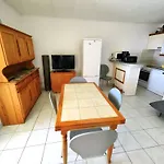 Agreable T3 Avec Terrasse Et Grande Piscine, A Deux Pas De La Plage - Fr-1-607-101