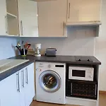 Studio Cabine Avec Acces Direct Piscine Collective Et Plage - 4Fr503
