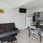 Appartement 3 Pieces Climatise Avec Terrasse Et Parking Prive A Marseillan - Fr-1-326-813