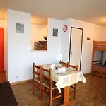 Appartement 2 Pieces Avec Terrasse, Parking Prive, Proche Mer Et Commerces - Fr-1-307-57