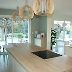 Grande Villa Avec Piscine, Petanque Et Vue Mer Pour 12 Personnes