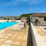 Camping 3 Etoiles - Piscine - Ccbaega