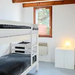 Apartment Les Landaises By Interhome