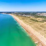 Maison A 300M De La Plage Avec Piscine Chauffee, Tennis, Terrasse Ensoleillee Et Wifi - Fr-1-231-58