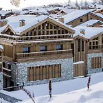Bel Appartement De Standing Dans Residence Neuve Au Pied Des Pistes A Val-D'Isere - Fr-1-694-155