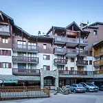 Appartement Contemporain De Standing Skis Aux Pieds, A Proximite Du Village Des Enfants - Val D'Isere - Fr-1-694-171