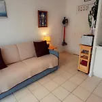 Appartement Pres De La Plage - 4 Pers, Piscine Ouverte, Parking, Animaux Acceptes - Fr-1-706-12