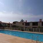Appartement 3 Pieces Avec Climatisation, Piscine Et Parking Prive A 500M Des Plages - Fr-1-776-128