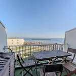 Sea View Apartment And Parking