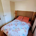 Mobil-Home Sous Les Pins Dans Camping 4 Etoiles Lac Des Reves, Toutes Activites, Au Bord De L'Etang