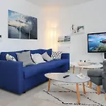 3 Bedroom Cozy Apartment In Saint-Malo