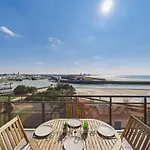 Appartement Vue Mer A 350M De La Plage Pour 4
