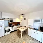 Maison Cosy Avec Terrasse, Clim Et Parking, A 250M De La Plage - Fr-1-229C-662