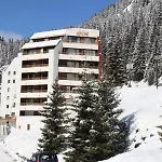 Residence Arche - Appartement Confortable - Centre Station - Terrasse Mae-7360