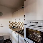 Appartement Confortable A Val D'Isere - Ski Aux Pieds, Balcon Sud, Pour 4 Pers. - Fr-1-518-103