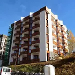 Residence Le Savoy - Appartement 2 Pieces 4 Personnes A Tignes Proche Des Commerces Et Des Pistes Dans Le Quartier Du Lavachet. Appartement Avec Un G Mae-1966