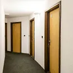 Residence Schuss - Val Thorens Location: Studio Cabine Pour 4 Personnes Dans Un Quartier Calme Mae-9065