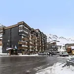 Residence Neves - Val Thorens Location: Studio Pour 4 Personnes Dans Un Quartier Jeune Et Anime / Les Neves Mae-9059