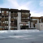 Residence Roc De Peclet 2 - Val Thorens Location: Studio Chaleureux Avec Une Cabine Dans Un Quartier Calme Mae-9051