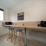 Appartement Tout Equipe 3 Chambres Avec Terrasse