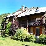 Residence Le Rocher - Chalet Mitoyen Spacieux - Vue Sur Le Glacier - Parking Privatif 3 Places Mae-0384