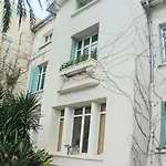 Appartement Prive Avec Terrasse En Centre Ville