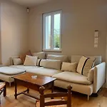 Adorable Maison Avec Grande Terrasse Et Bbq