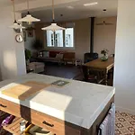 Maison Lumineuse, 3 Chambres, Avec Jardin