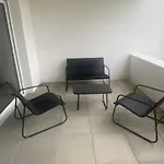 Spacieux Appartement En Centre-Ville Avec Terrasse Et Parking Pour 4 Personnes - Fr-1-778-45