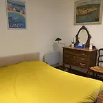 Appart 2 Ch Et 1 Traversante Avec Terrasse Et Jardin Proche Plage