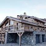 Appartement 12 Pers Avec Wifi Et Parking - La Tania - Fr-1-513-17